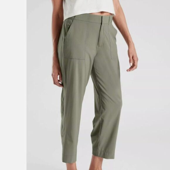 ATHLETA Tribeca Utility Crop Green Size 10 - Picture 2 of 9
